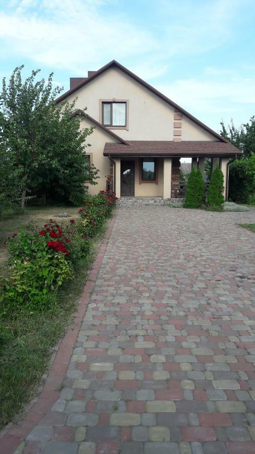 Отрада Villa Мирхород Екстериор снимка